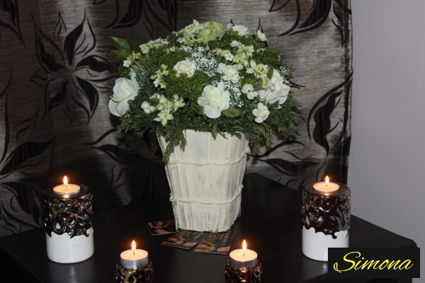Bouquet and candles.